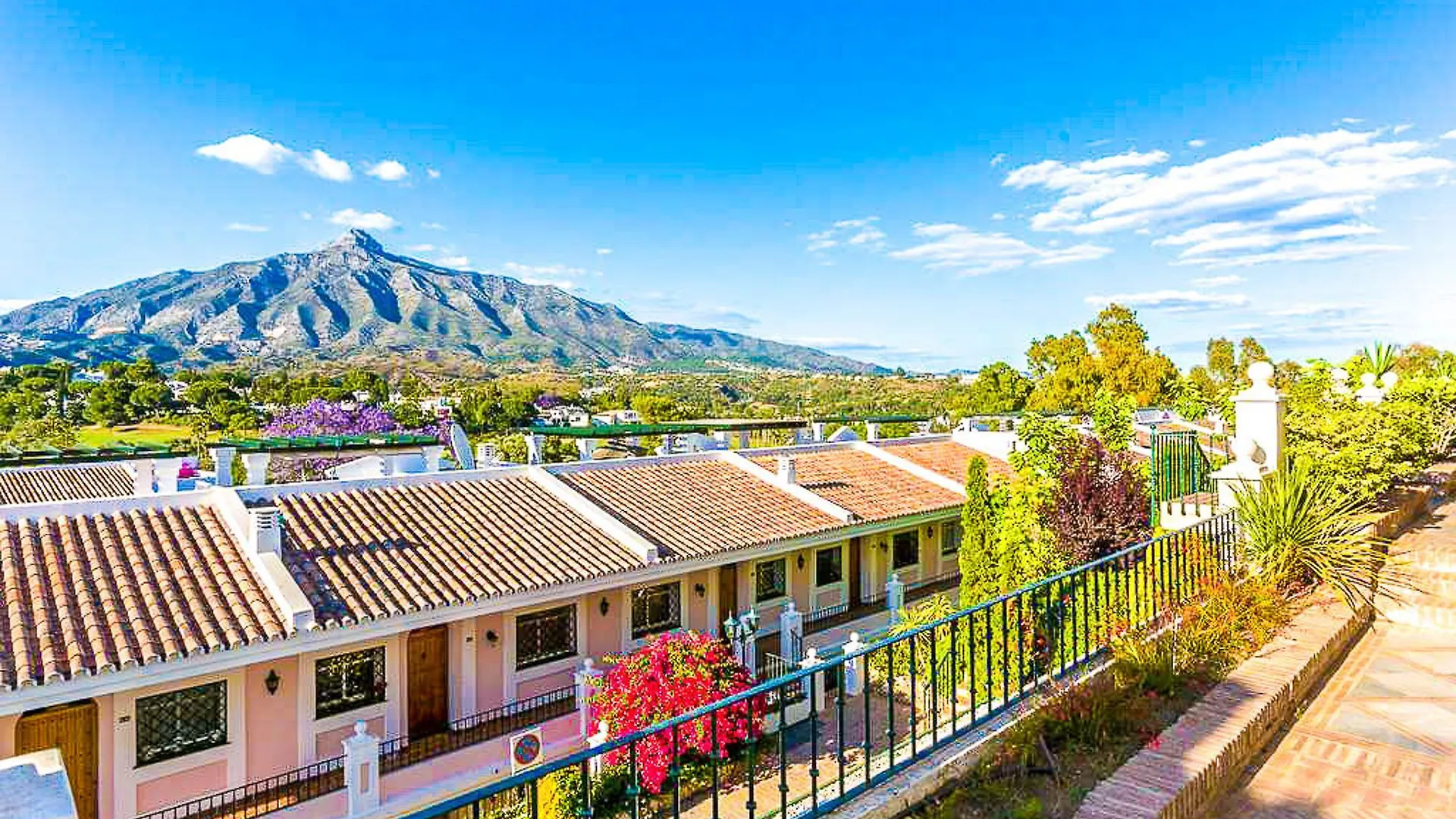 Apartment Oleholidays Apartamento Aloha Gardens Marbella